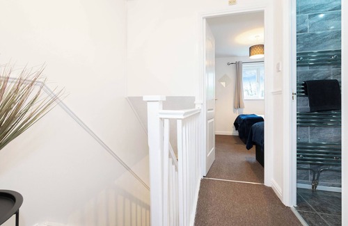 Birmingham Casa | 2 Bed-sleeps 4-private Garden- Free Parking