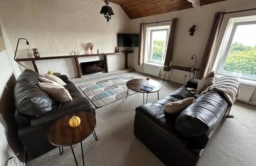 Llanelli Apartamento | 2 Bed-sleeps 4-sea View-pet Friendly-parking