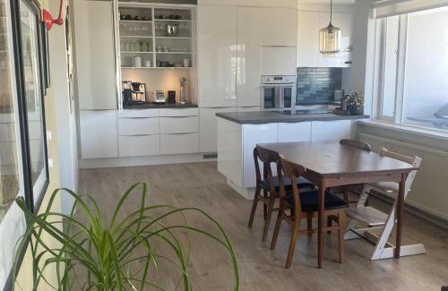 Haaleiti Apartamento | 2 bed-Sleeps 5-Balcony-Parking-City Centre
