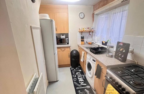Canning Town Apartamento | 2 Bed-sleeps5-free Parking-10 min Walk Underground