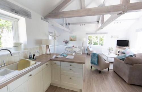 Vobster Cabaña | ❤️ 2 bed split level apartment 55 acres to explore