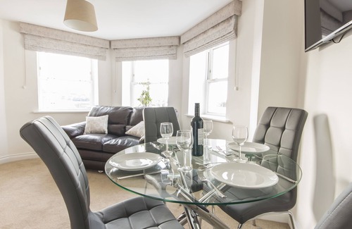 Plymouth Apartamento | 2 Bed- Tamar View by Pureserviced