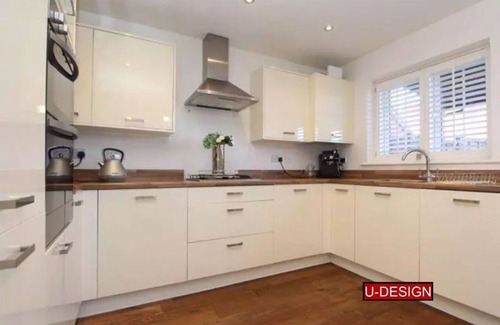 Bedford Casa | 2 Bed Terraced House Bedford - MK42