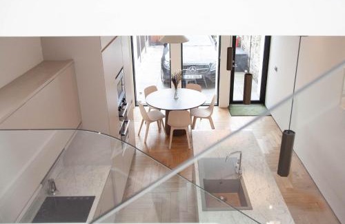 Ballsbridge Casa | 2-Bed Townhouse with Garden and Private Parking in D04