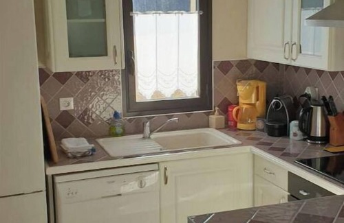 Saint-Crepin-et-Carlucet Casa | 2-bedroom house for 4 people with swimming pool