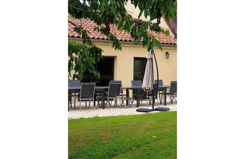 Saint-Crepin-et-Carlucet Casa | 2-bedroom house for 4 people with swimming pool