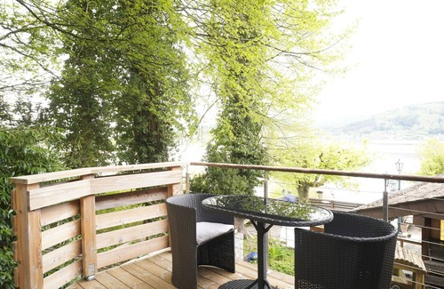 Seewalchen am Attersee Apartamento | 2 Bedroom Apartment, Access to Attersee Lake, Private Terrace, Free Parking