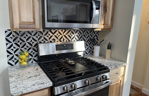 Two Rivers Casa | 2 Bedroom 1 Bath Modern And Cozy Vacation House