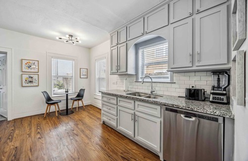 South Central Houston Apartamento | 2-bedroom 2 bath apartment in brilliant Houston with WiFi, AC