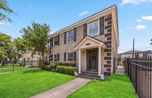 South Central Houston Apartamento | 2-bedroom 2 bath apartment in brilliant Houston with WiFi, AC