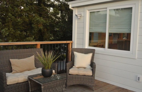 Sonoma Apartamento | Apartamento de 2 dormitorios / 2 baños con balcón en el centro de Sonoma