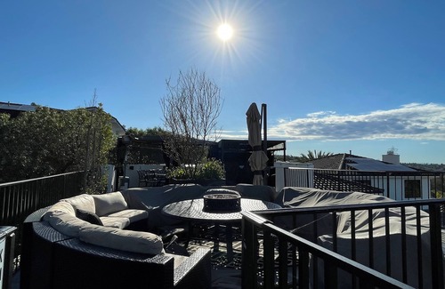 Carlsbad Apartamento | 2-bedroom 2 bath attached apt in LaCosta estates with ocean view & rooftop deck
