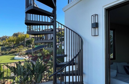 Carlsbad Apartamento | 2-bedroom 2 bath attached apt in LaCosta estates with ocean view & rooftop deck