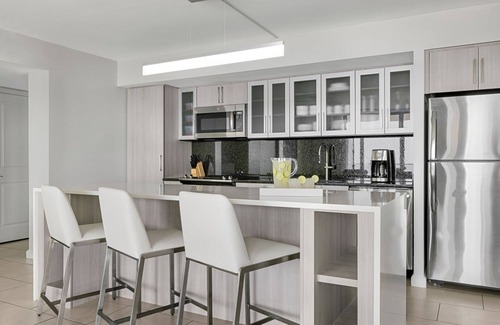 Marco Island Villa | 2 bedroom/2 bath Marriott's Crystal Shores Villa Poolside Floor 6th-15th