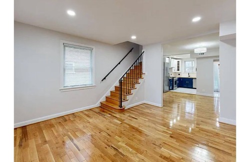 Brightwood Park Casa | 2 bedroom 2 bath Townhouse