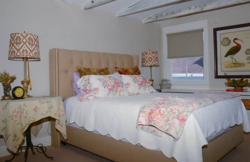 Harleston Village Cama Y Desayuno | Elegante 2 dormitorio, 2 lujosa cabina de ducha, cocina gourmet