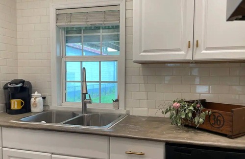 Vamo Apartamento | 2 Bedroom 631759 by Houzlet