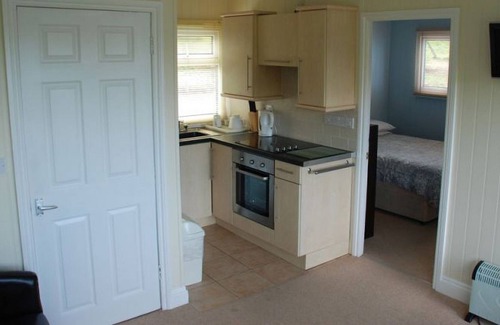 Aberaeron Chalet De Esquí | 2 bedroom accommodation in Gilfach-Yr-Halen