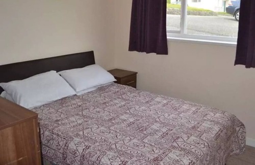 Aberaeron Chalet De Esquí | 2 bedroom accommodation in Gilfach-Yr-Halen