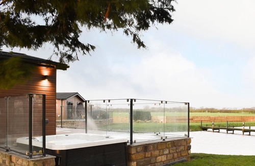 Knott End-on-Sea Cabaña | 2 bedroom accommodation in Nateby, near Lancaster