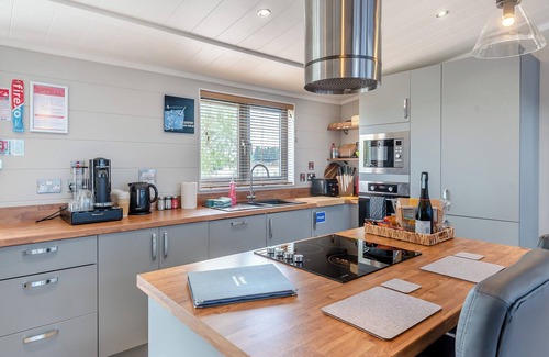 Frognall Cabaña | Alojamiento de 2 habitaciones en Tallington Lakes
