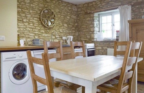 Chipping Norton Cabaña | Alojamiento de 2 habitaciones en Dean, near Chadlington