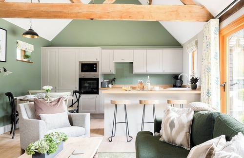 Fair Oak Green Cabaña | Alojamiento de 2 habitaciones en Bramley, near Tadley