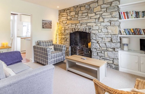 Vale of Glamorgan Cabaña | 2 bedroom accommodation in Llantwit Major