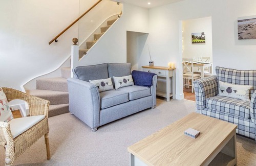 Vale of Glamorgan Cabaña | 2 bedroom accommodation in Llantwit Major
