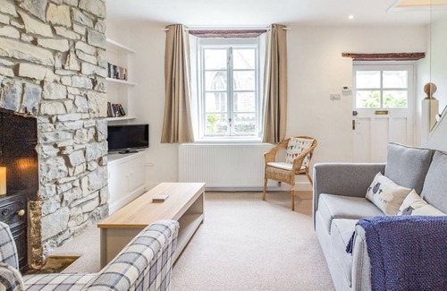 Vale of Glamorgan Cabaña | 2 bedroom accommodation in Llantwit Major