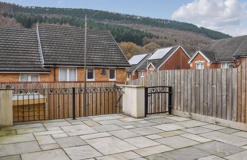 Ynysddu Cabaña | Alojamiento de 2 habitaciones en Cwmfelinfach