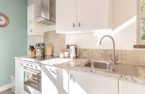 Sutton Cabaña | 2 bedroom accommodation in Langley, near Macclesfield