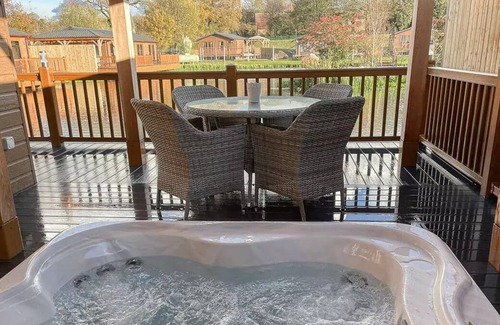 Caistor Cabina | 2 bedroom accommodation in Caistor, Market Rasen