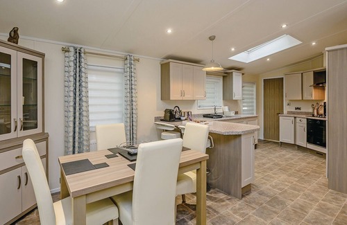 Woolverstone Cabina | 2 bedroom accommodation in Woolverstone, Ipswich