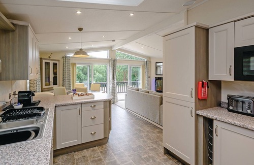 Woolverstone Cabina | 2 bedroom accommodation in Woolverstone, Ipswich