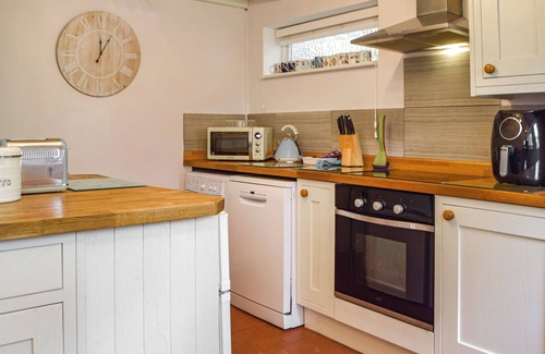 Llanybydder Cabaña | Alojamiento de 2 habitaciones en Cwrt-newydd