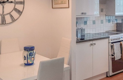 Helensburgh Cabaña | 2 bedroom accommodation in Helensburgh