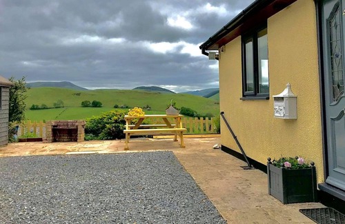 Machynlleth Cabaña | 2 bedroom accommodation in Machynlleth