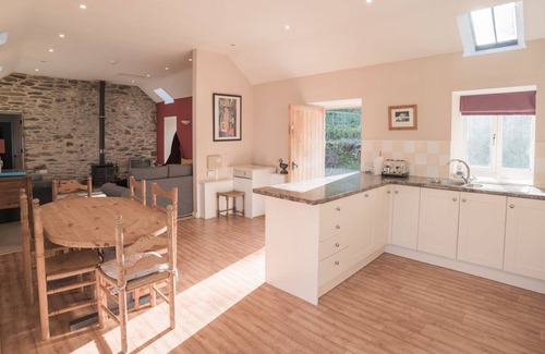 Machynlleth Cabaña | 2 bedroom accommodation in Machynlleth
