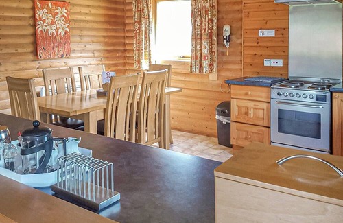 Pentrefelin Chalet De Esquí | Alojamiento de 1 habitaciones en Llandeilo, Nr Carmarthen