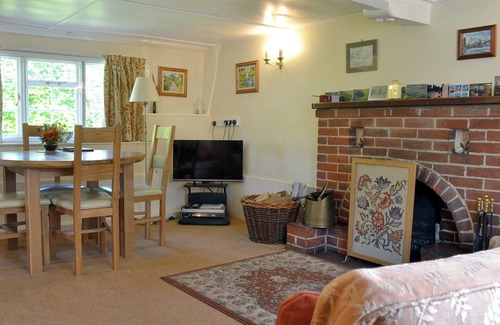 Collingbourne Kingston Cabaña | Alojamiento de 2 habitaciones en Aughton, near Marlborough