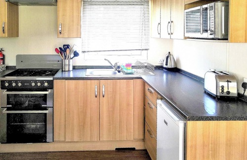 Penrhyndeudraeth Cabaña | 2 bedroom accommodation in Porthmadog