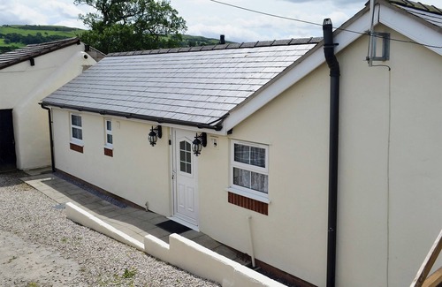 Rhyd-y-foel Cabaña | Alojamiento de 2 habitaciones en Dolwen, near Betws-yn-Rhos, Abergele