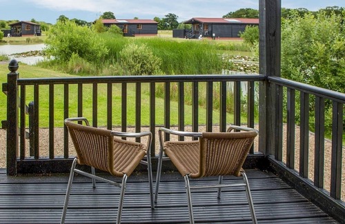 Hinton Chalet De Esquí | 2 bedroom accommodation in Darsham, Nr Southwold