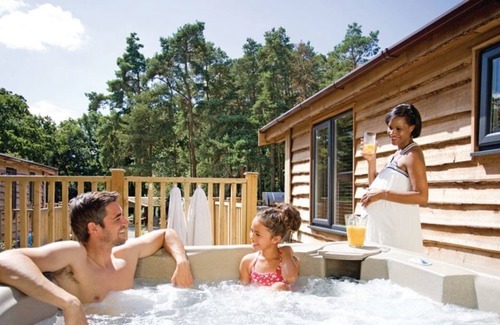 Winchester Cabina | 2 bedroom accommodation in Owslebury, Winchester