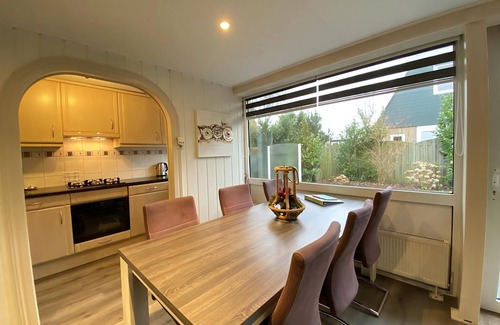 Callantsoog Cabaña | Discover the charm of this beautiful, detached bungalow in the car-free holiday park de Garnekuul.