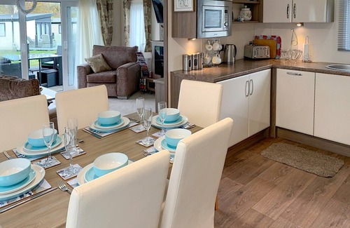Carnforth Chalet De Esquí | 3 bedroom accommodation in Carnforth