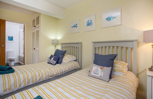 Stoke Fleming Cabaña | 2 bedroom accommodation in Stoke Fleming, near Dartmouth