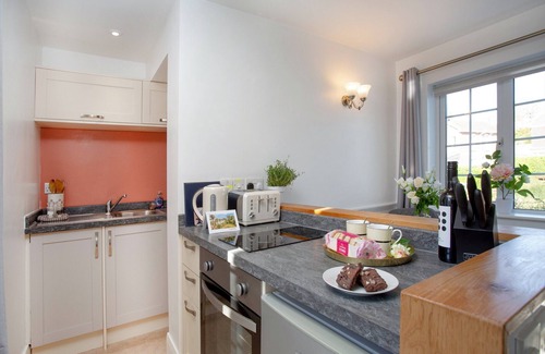 Stoke Fleming Cabaña | 2 bedroom accommodation in Stoke Fleming, near Dartmouth