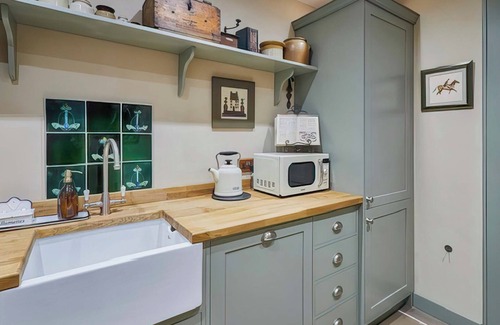 Llangadog Cabaña | 2 bedroom accommodation in Llangadog